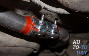 Устанавливаем новый глушитель