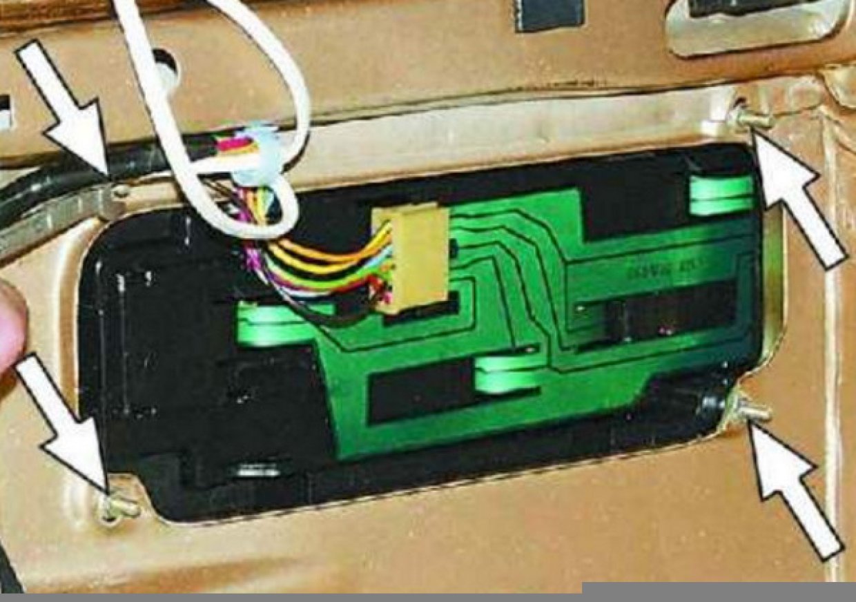 Откручиваем саморезы