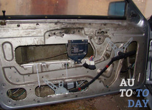 Установка электростеклоподъемника