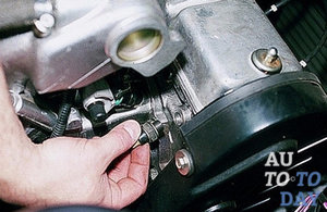 Замена датчика давления масла