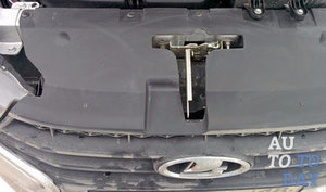 Установка замка капота