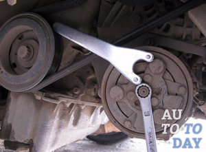 Откручиваем гайку Откручиваем гайку