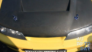 Дополнительный замок капота Дополнительный замок капота