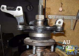 Запрессовываем ступицу в подшипник Запрессовываем ступицу в подшипник