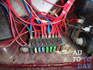 Блок предохранителей