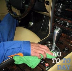 Чистим салон Чистим салон