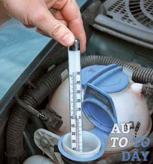 Бачок омывателя стекол