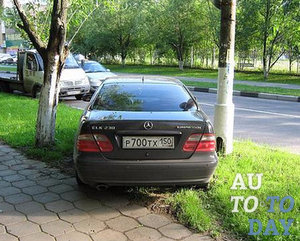 Парковка на тротуаре
