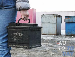 Разряжается аккумулятор