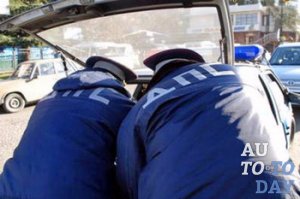 Осмотр багажника