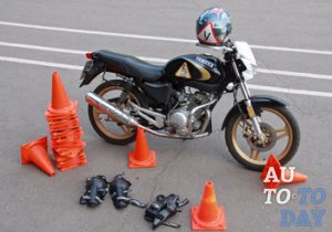 Учимся ездить на мотоцикле Учимся ездить на мотоцикле