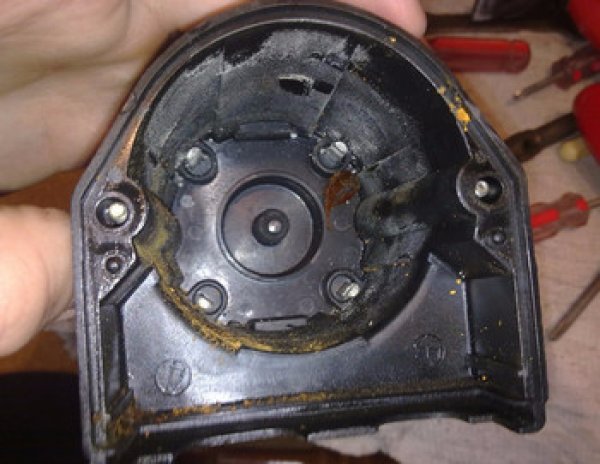 Устраняем масло в трамблере в автомобилях