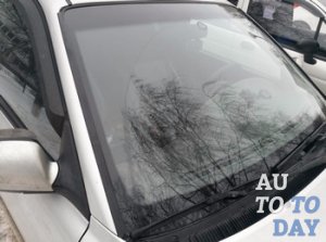 stavim deflektor na lobovoe steklo vashego avto