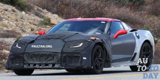 Появились новые шпионские снимки Chevrolet Corvette ZR1