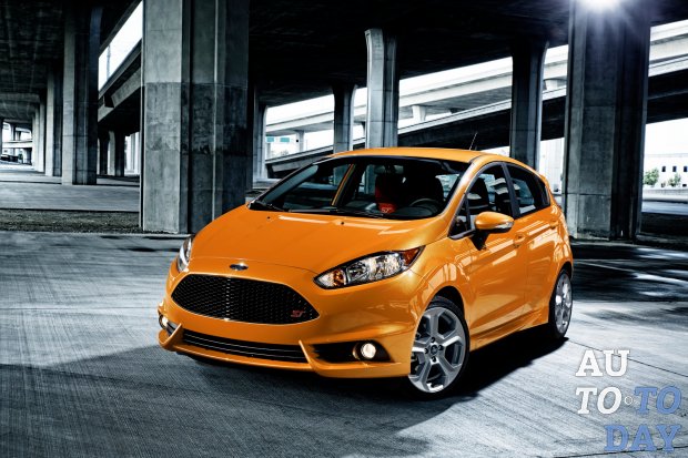 Ford предложит курсы вождения при покупке Fiesta ST в новом цвете