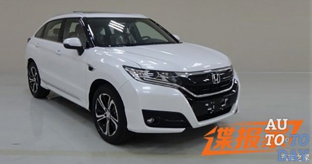 Рассекречены подробности о новом кроссовере Honda UR-V