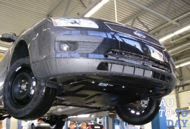 Как менять сальник привода на Ford Focus?