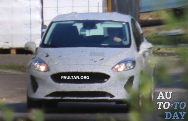 Новый Ford Fiesta замечен с меньши количеством маскировки