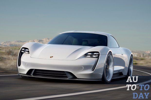 Porsche планирует продавать 20 000 гибридных седанов в год