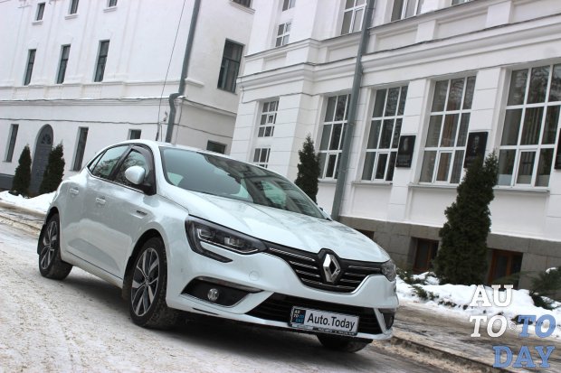 Тест-драйв Renault Megane: Смещение реальностей