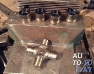 Крестовина карданного вала