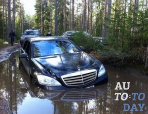 Авто в воде Авто в воде