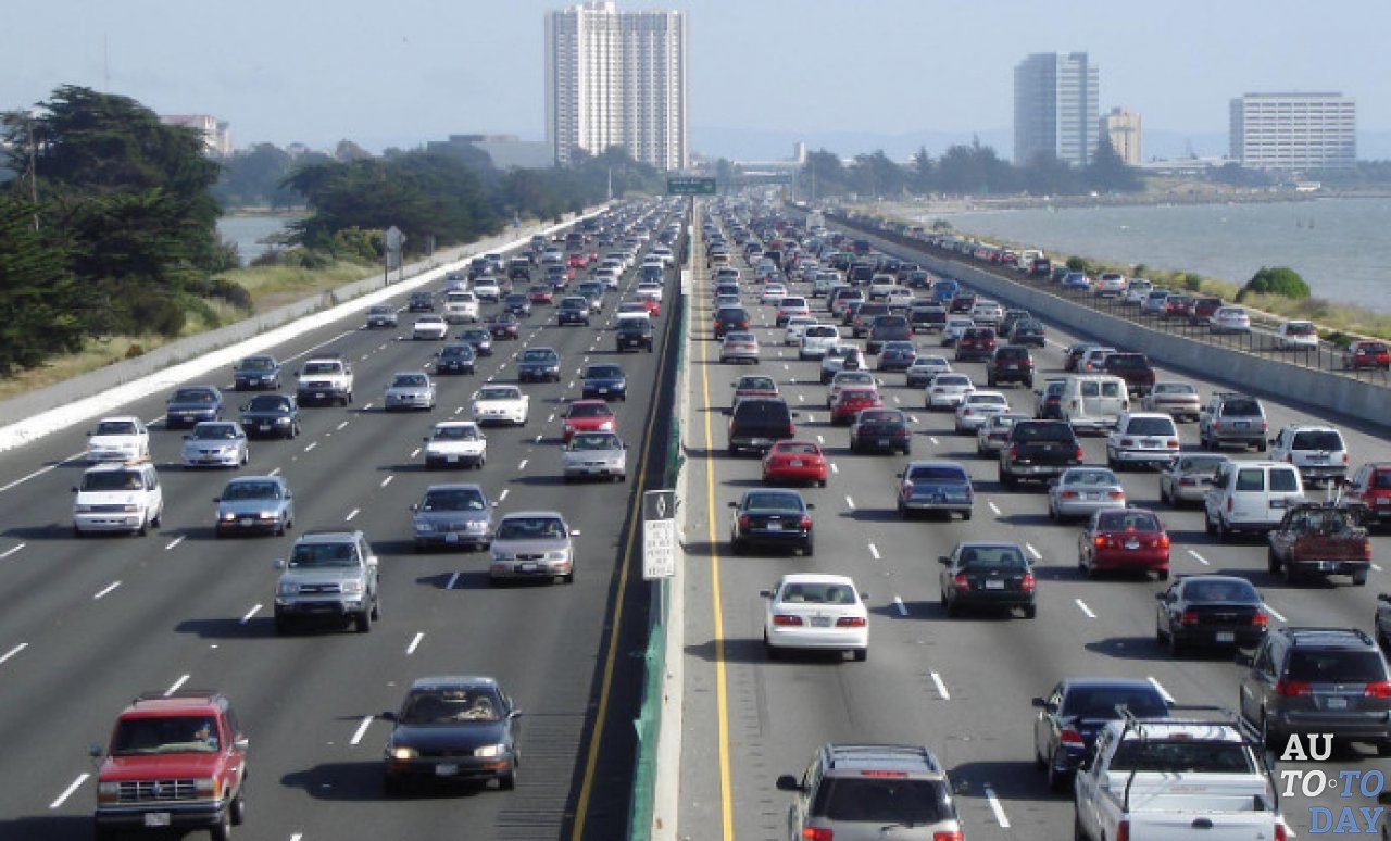 Движение транспорта Движение транспорта