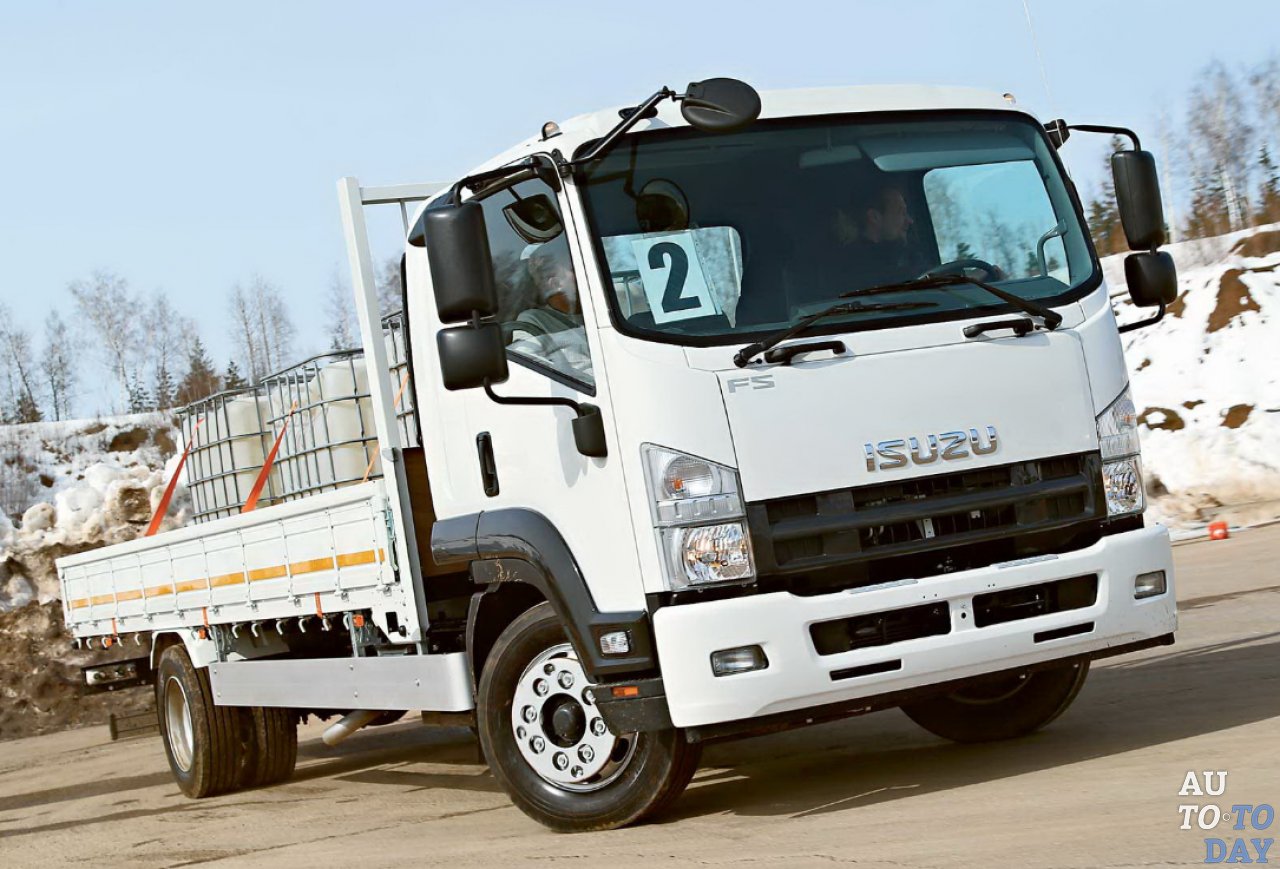 Японский грузовик Isuzu