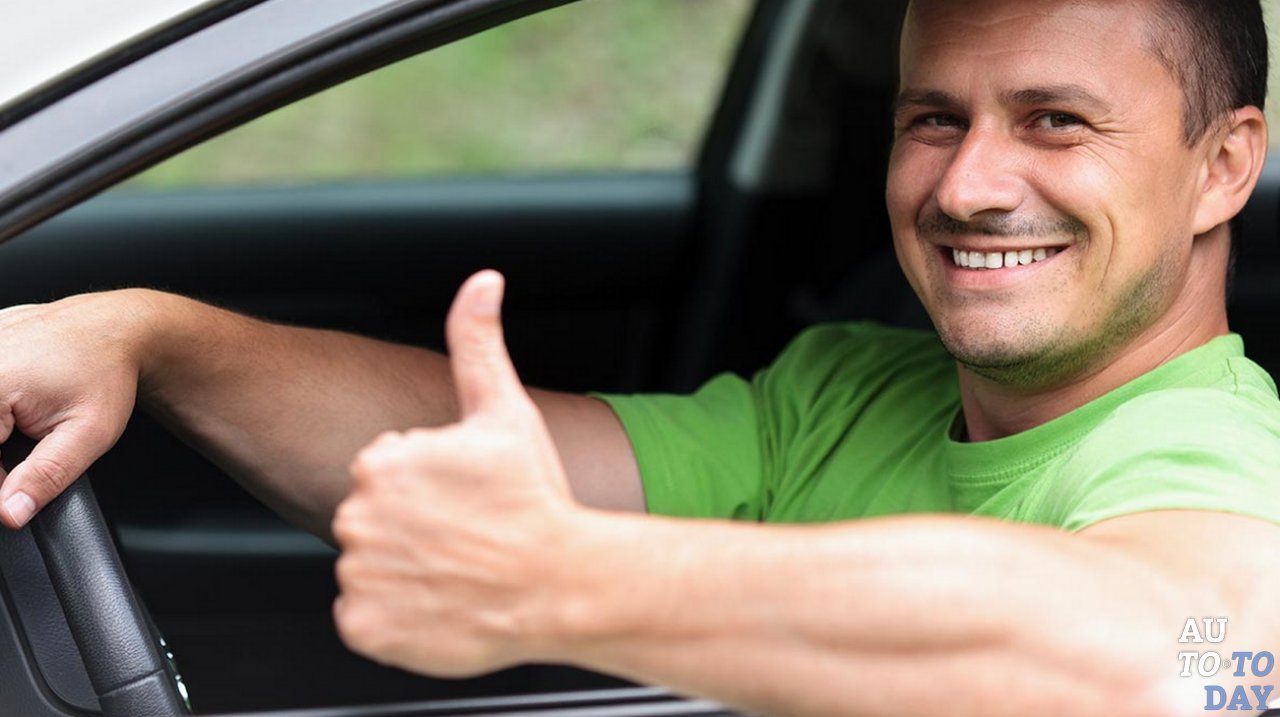 Мужчина за рулем Мужчина за рулем