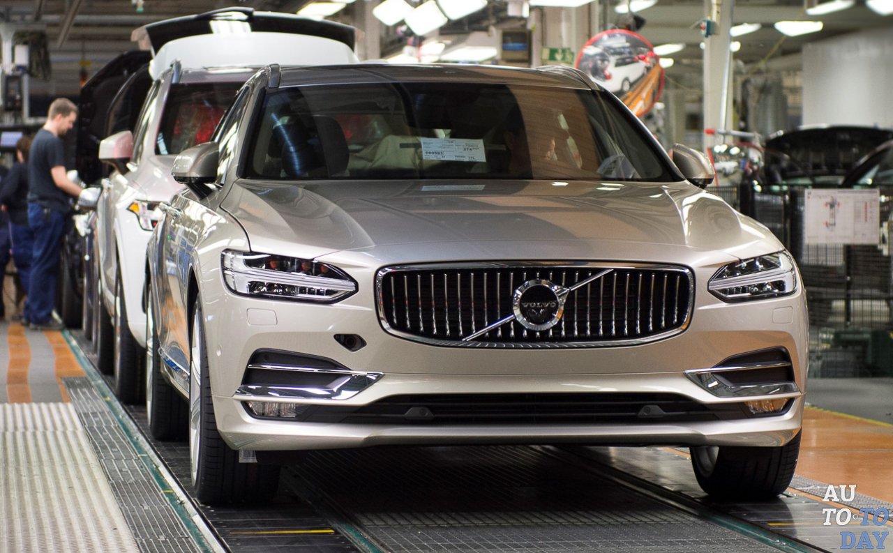Volvo Cars достигла рекордных продаж в первом полугодии Volvo Cars достигла рекордных продаж в первом полугодии