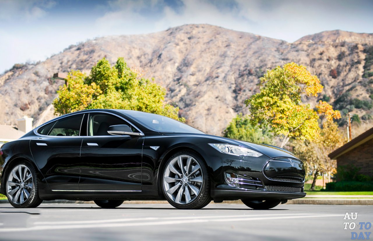 Бывший сотрудник Tesla допускает хранение исходного кода Autopilot на личном iCloud Бывший сотрудник Tesla допускает хранение исходного кода Autopilot на личном iCloud