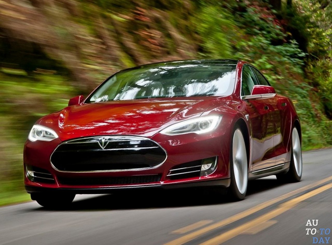 Tesla увеличит стоимость пакета автопилота на 1000 долларов Tesla увеличит стоимость пакета автопилота на 1000 долларов