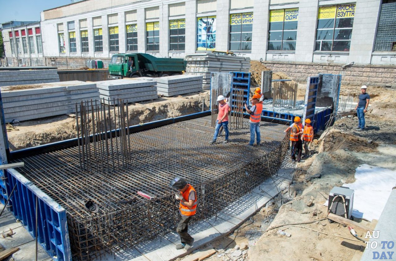 Строительство нового Шулявского путепровода идёт по графику: установлен второй прогон моста