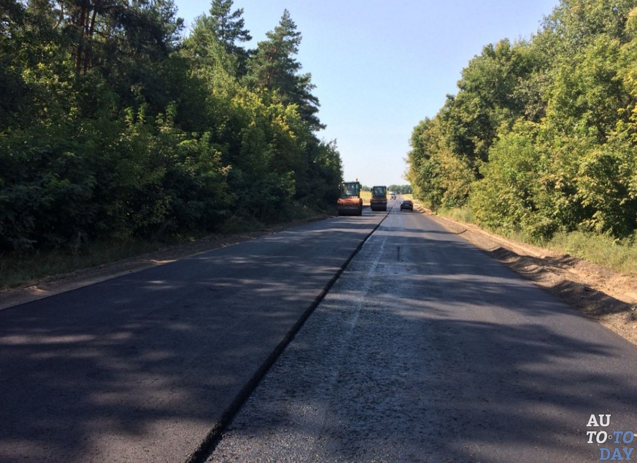 В Полтавской области продолжается ремонт трассы Р-42 Лубны-Миргород-Опошня