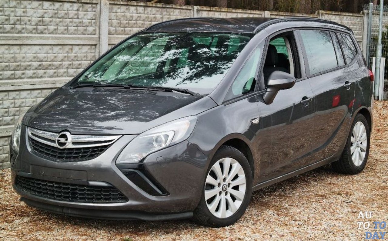 Opel Zafira Tourer 2012
