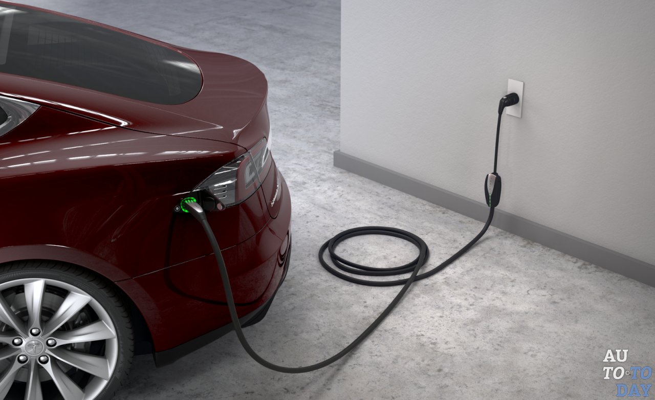 Зарядка электромобиля дома в розетке Зарядка электромобиля дома в розетке