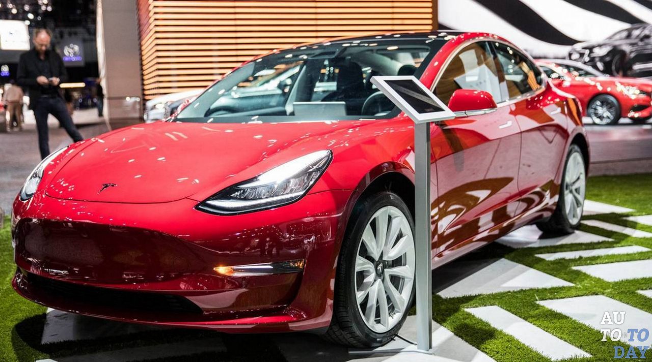Электромобиль Tesla Model 3