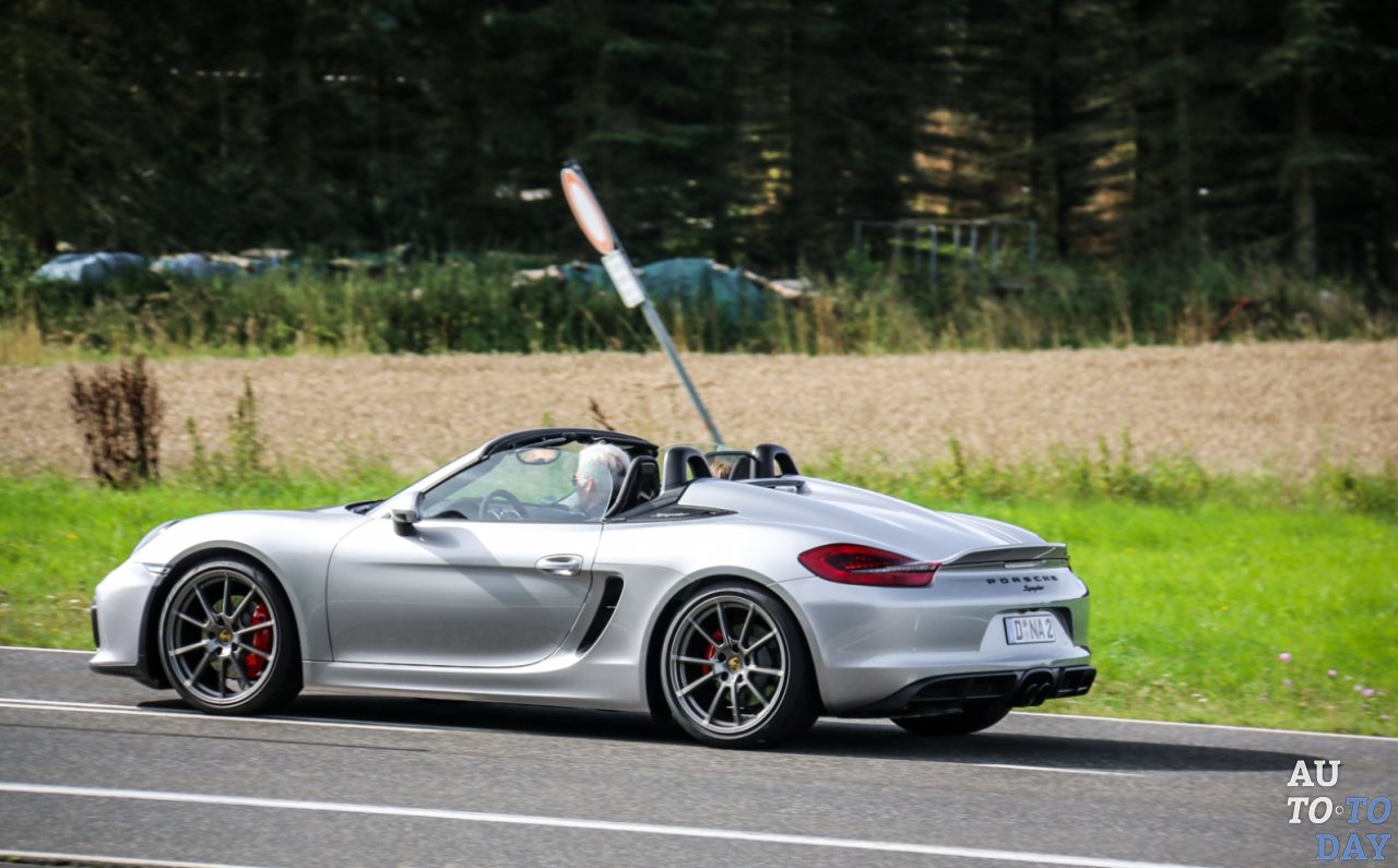 Porsche делает родстер Boxster Spyder более эмоциональный