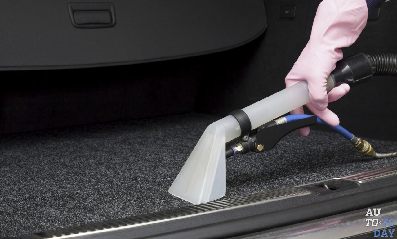 Чистка багажника автомобиля