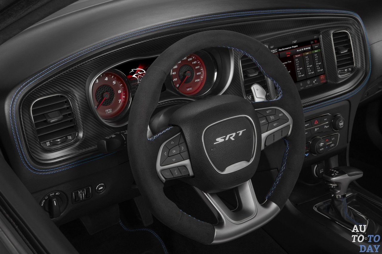 Woodward Dream Cruise: Dodge представит юбилейную версию Charger SRT Hellcat Woodward Dream Cruise: Dodge представит юбилейную версию Charger SRT Hellcat