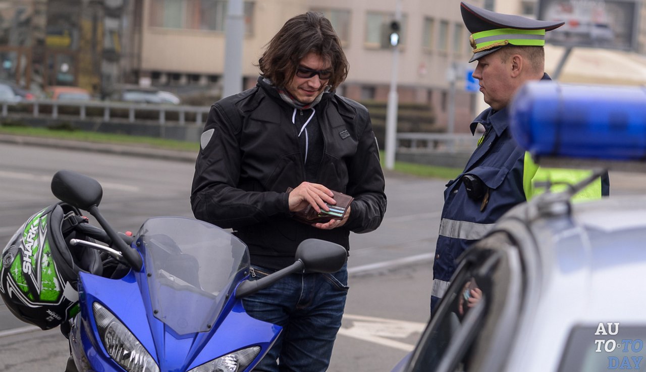 Проверка прав мотоциклиста