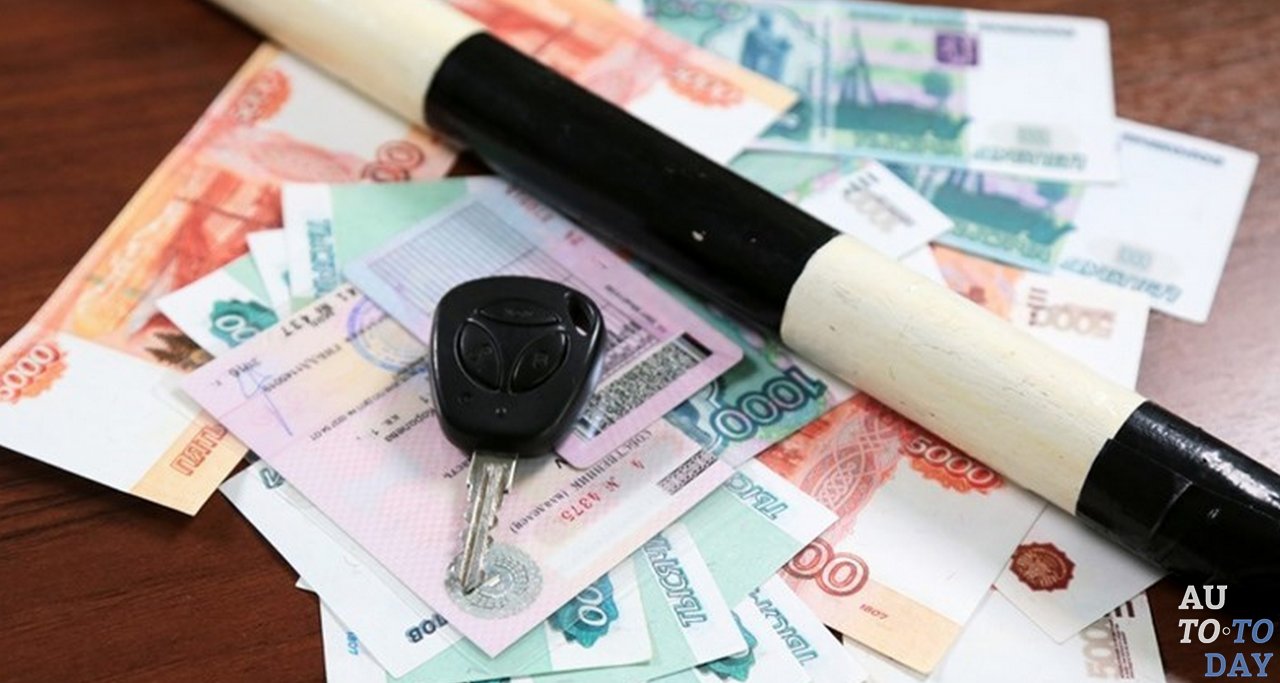 Штраф и лишение прав за разворот через двойную сплошную Штраф и лишение прав за разворот через двойную сплошную