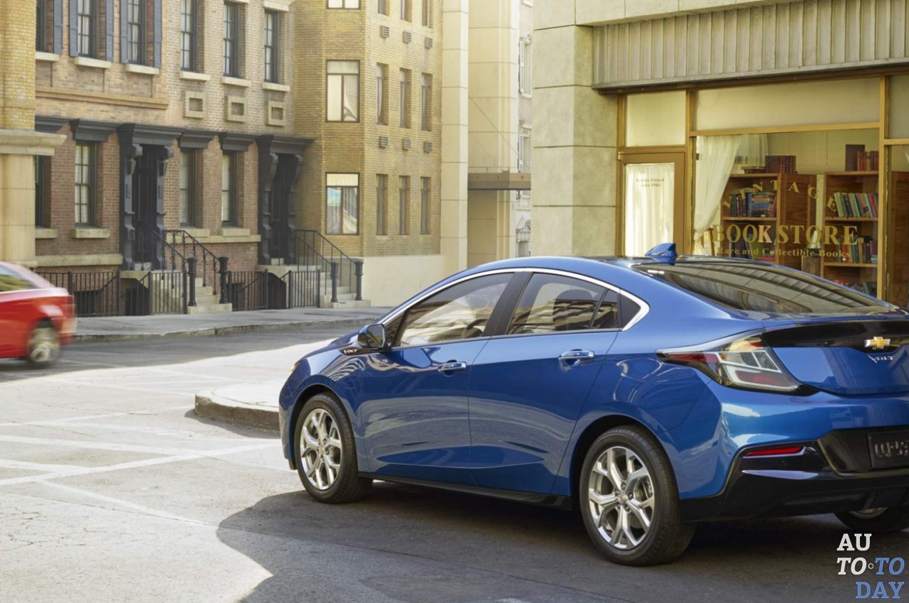 Электрический Chevy Bolt с дальностью порядка 400 км