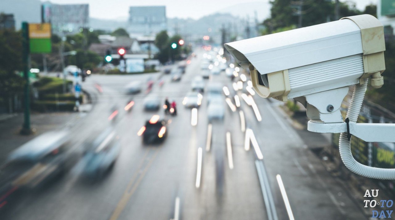 Фиксация нарушения ПДД дорожной камерой