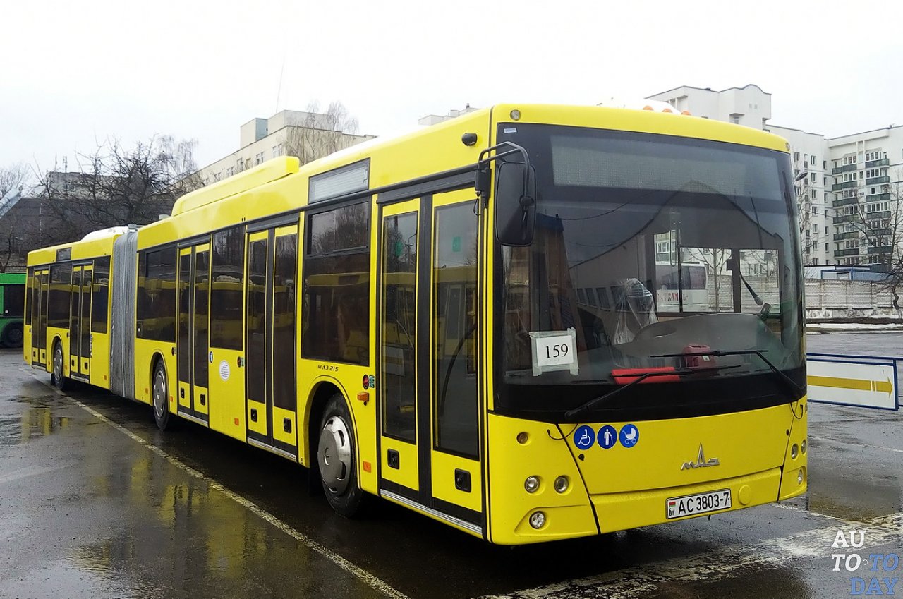 Мариуполь закупил 15 длинных низкопольных автобусов-гармошек белорусского производства