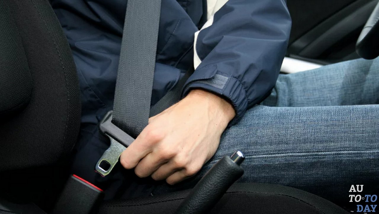 Ремень безопасности