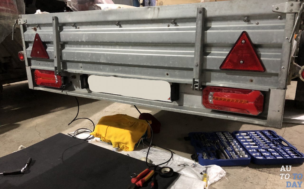 Установка фонарей на прицеп