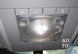 Плафон освещения салона