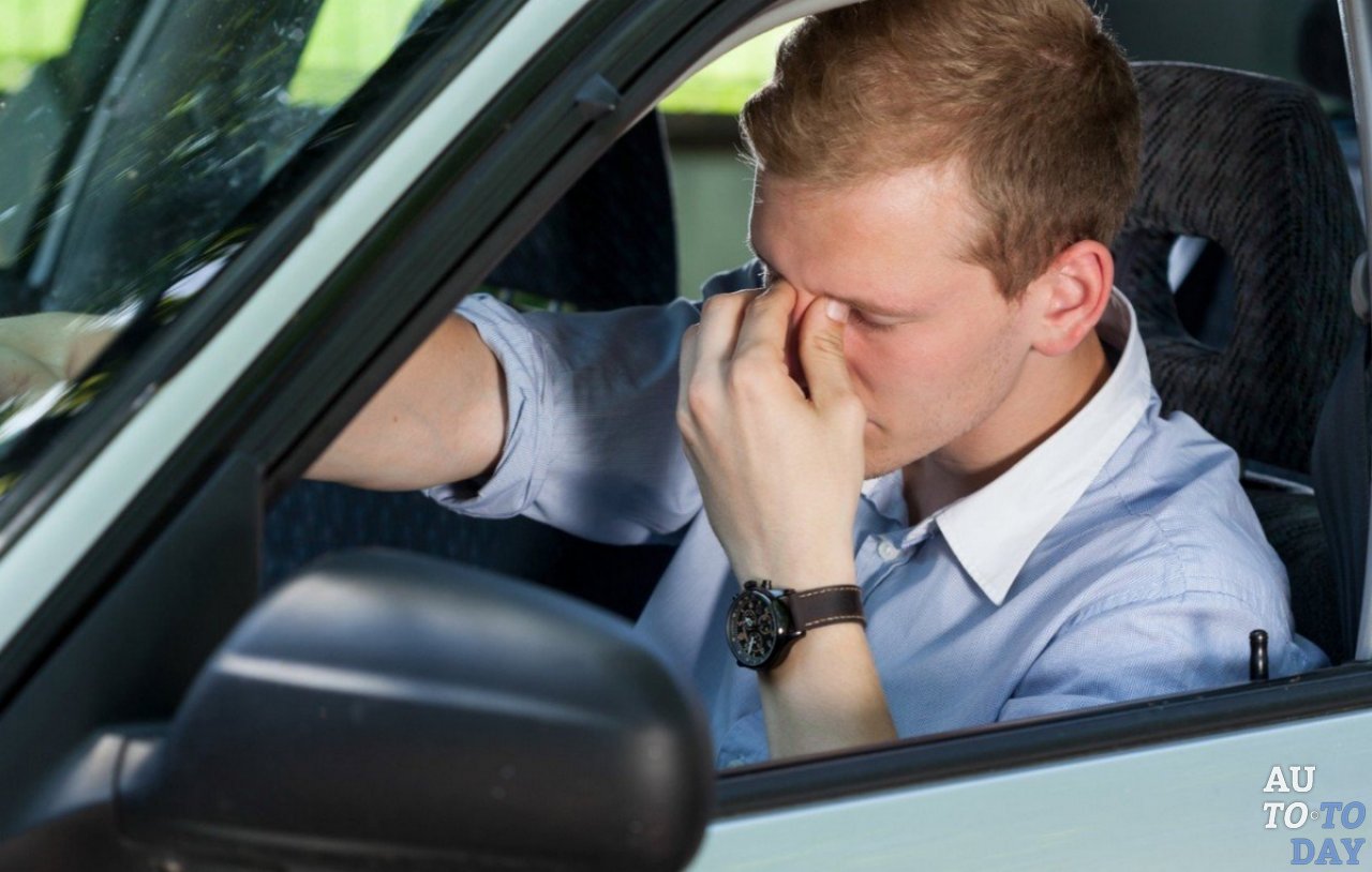 Мужчина в авто