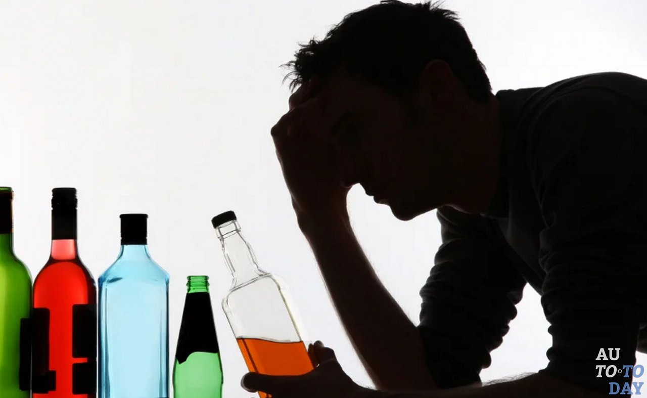 Употребление алкогольных напитков Употребление алкогольных напитков